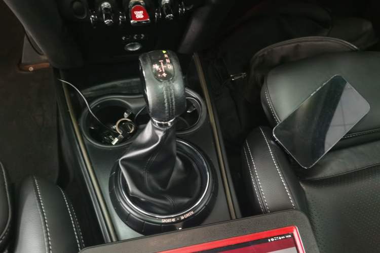 Used MINI Countryman 2017 1.5T COOPER ALL4 Gear Lever