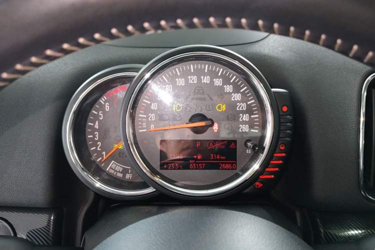 Used MINI Countryman 2017 2.0T COOPER S ALL4 Instrument Cluster