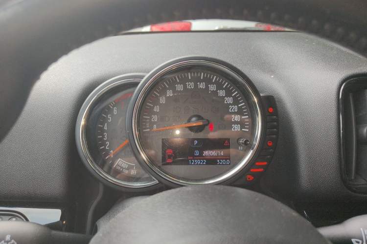 Used MINI Countryman 2017 1.5T COOPER ALL4 Instrument Cluster