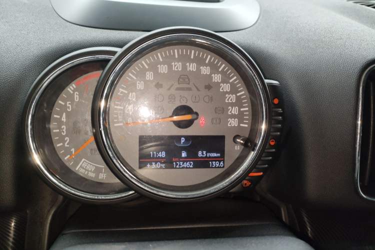 Used MINI Countryman 2017 2.0T COOPER S ALL4 Instrument Cluster