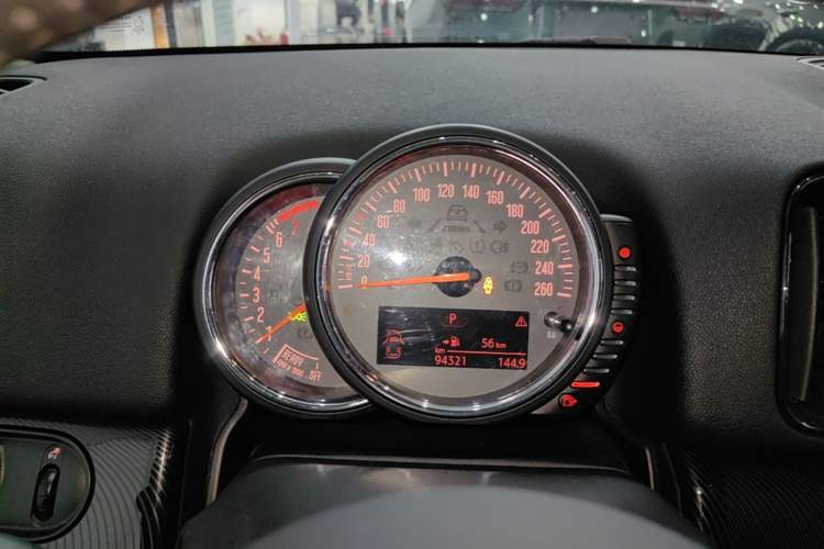 Used MINI Countryman 2017 1.5T COOPER ALL4 Traveler Instrument Cluster