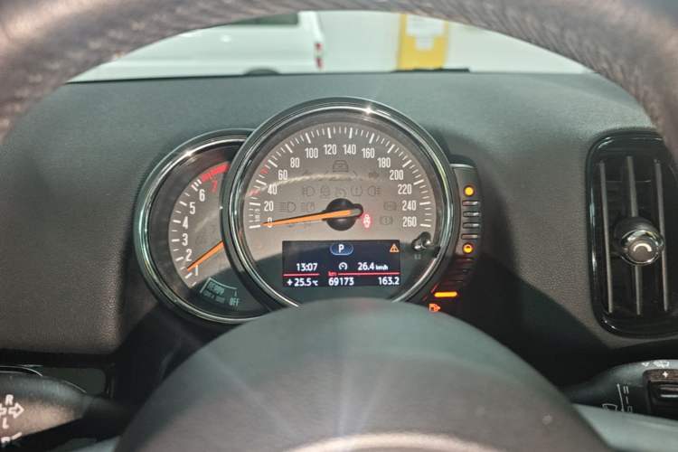 Used MINI Countryman 2017 1.5T COOPER ALL4 Instrument Cluster