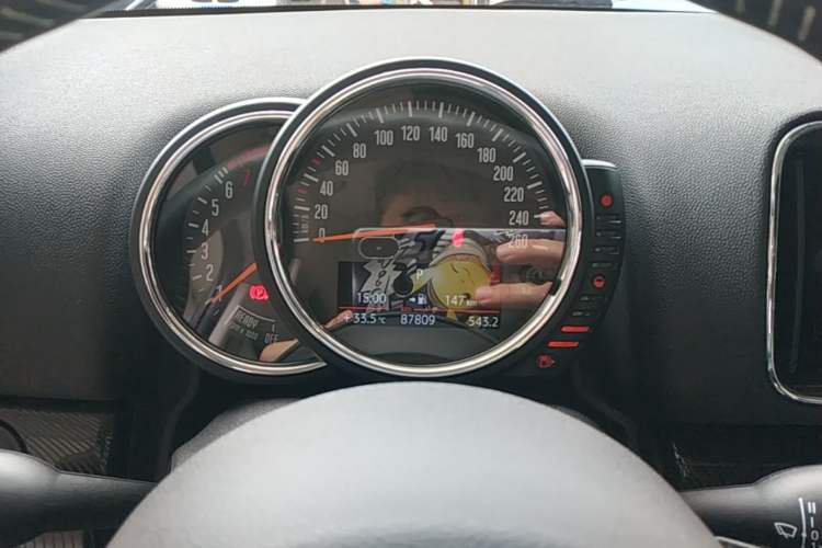 Used MINI Countryman 2017 2.0T COOPER S ALL4 Traveler Instrument Cluster