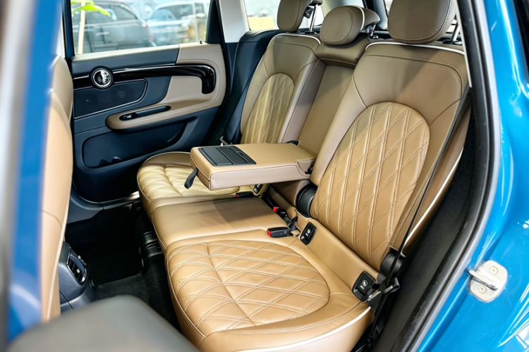 Used MINI Countryman 2017 2.0T COOPER S ALL4 Traveler Interior 5