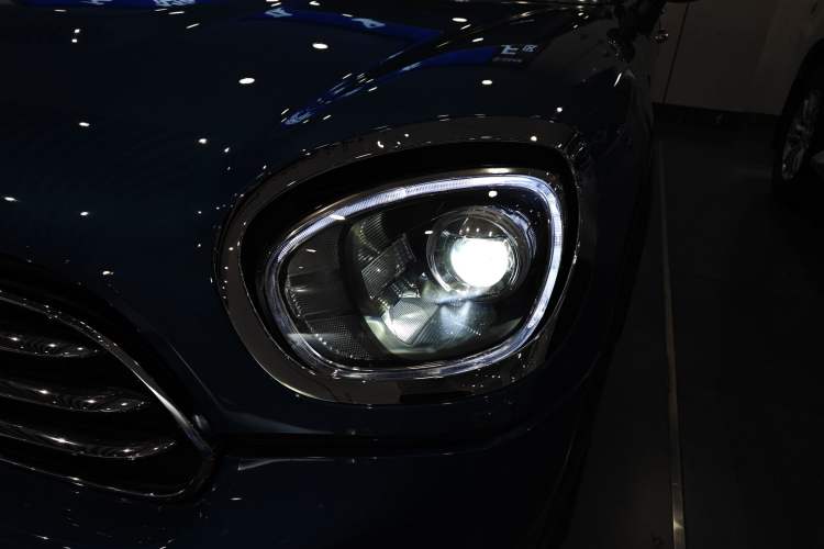 Used MINI Countryman 2017 1.5T COOPER ALL4 Left Front Headlight