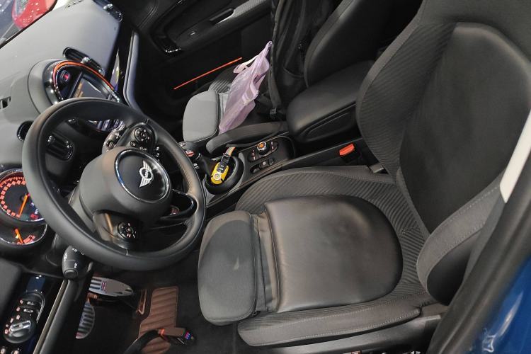 Used MINI Countryman 2017 1.5T COOPER ALL4 Left Front Seat