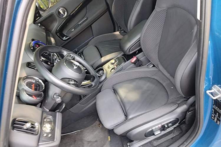 Used MINI Countryman 2017 1.5T COOPER ALL4 Traveler Left Front Seat