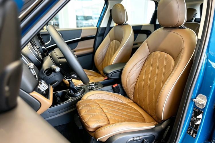 Used MINI Countryman 2017 2.0T COOPER S ALL4 Traveler Left Front Seat