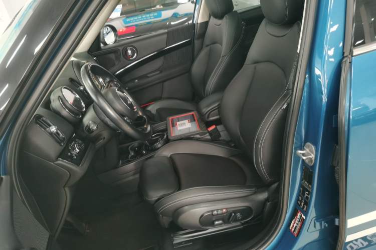 Used MINI Countryman 2017 1.5T COOPER ALL4 Left Front Seat