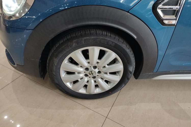 Used MINI Countryman 2017 1.5T COOPER ALL4 Traveler Left Front Wheel Hub
