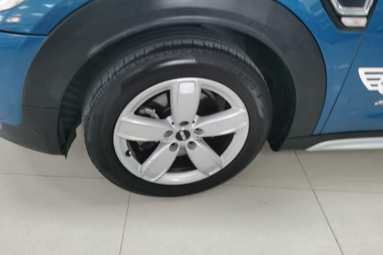 Used MINI Countryman 2017 1.5T COOPER ALL4 Left Front Wheel Hub