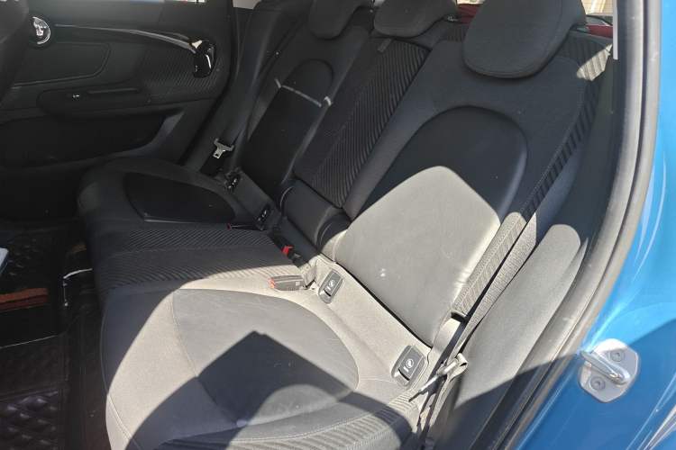 Used MINI Countryman 2017 1.5T COOPER ALL4 Traveler Left Rear Seat