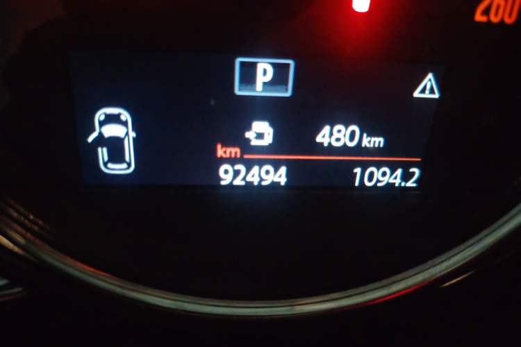 Used MINI Countryman  Odometer Close Up