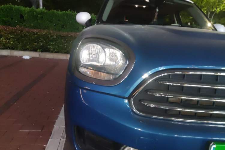 Used MINI Countryman 2017 1.5T COOPER ALL4 Right Front Headlight