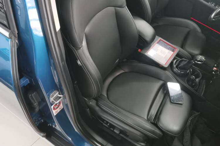 Used MINI Countryman 2017 1.5T COOPER ALL4 Right Front Seat