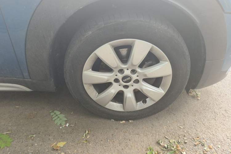 Used MINI Countryman 2017 1.5T COOPER ALL4 Right Front Wheel Hub