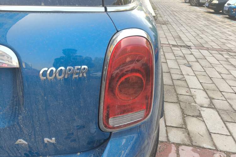 Used MINI Countryman 2017 1.5T COOPER ALL4 Traveler Right Rear Taillight