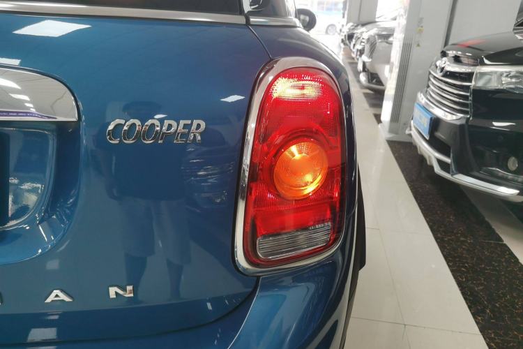 Used MINI Countryman 2017 1.5T COOPER ALL4 Right Rear Taillight