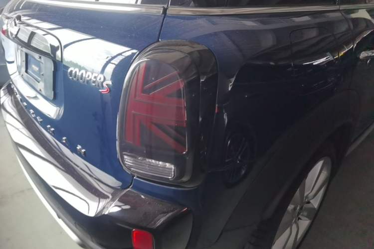 Used MINI Countryman 2017 2.0T COOPER S ALL4 Explorer Right Rear Taillight