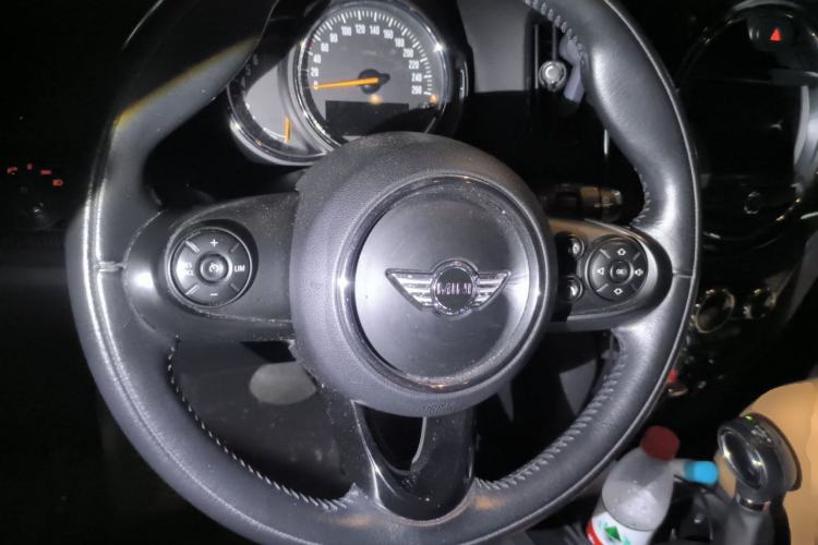 Used MINI Countryman 2017 1.5T COOPER ALL4 Traveler Steering Wheel