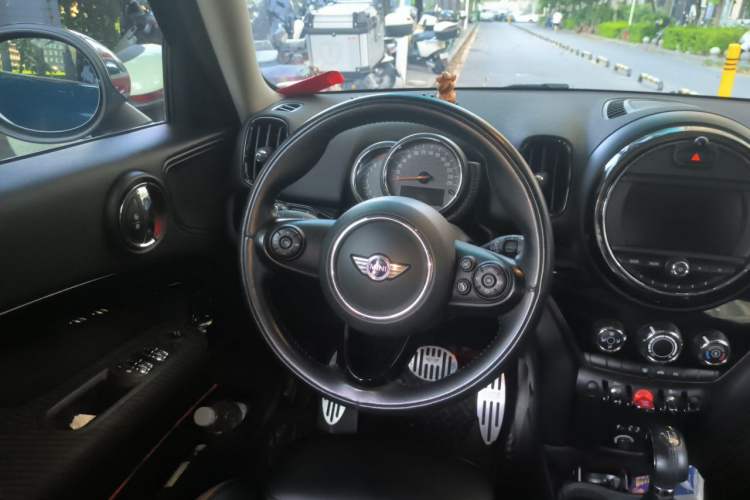 Used MINI Countryman 2017 1.5T COOPER ALL4 Steering Wheel
