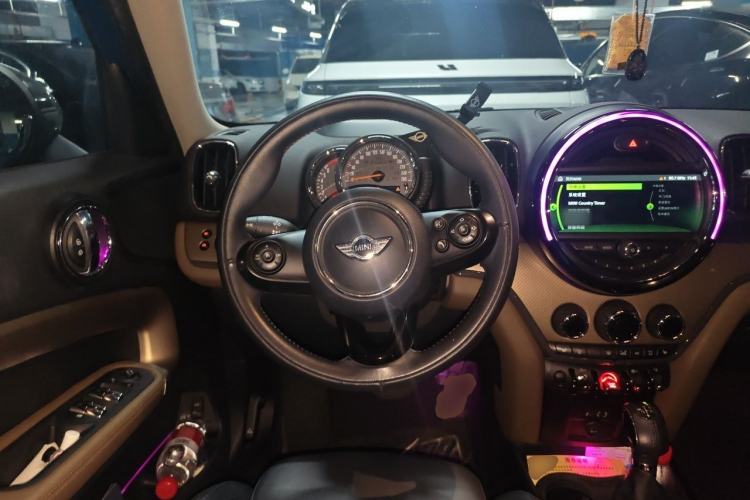 Used MINI Countryman 2017 2.0T COOPER S ALL4 Explorer Steering Wheel