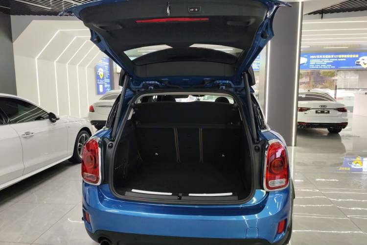 Used MINI Countryman 2017 2.0T COOPER S ALL4 Traveler Trunk