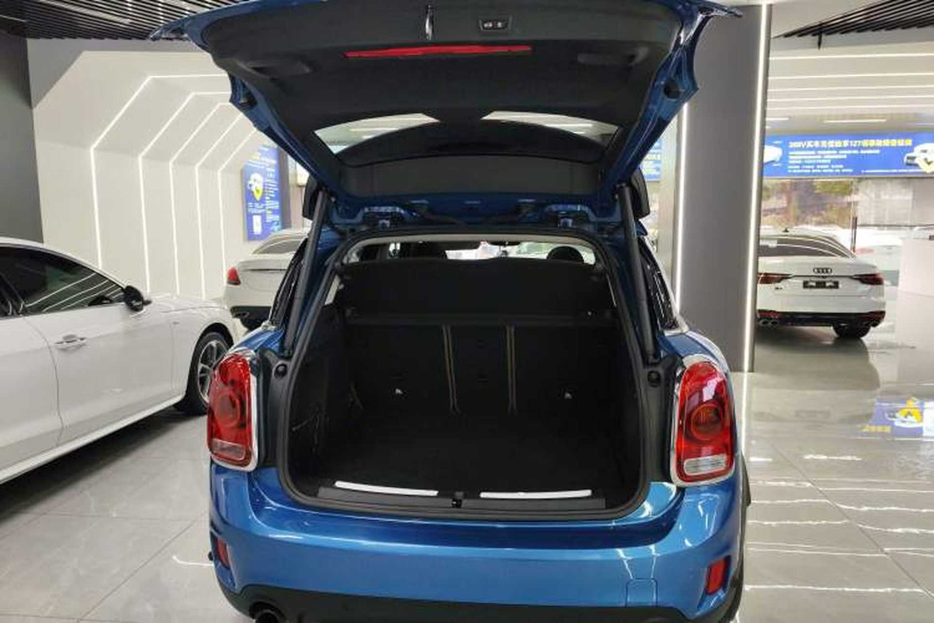 Used MINI Countryman 2017 2.0T COOPER S ALL4 Traveler Trunk