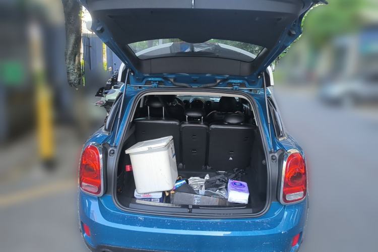 Used MINI Countryman 2017 1.5T COOPER ALL4 Trunk