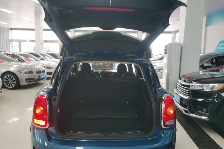 Used MINI Countryman 2017 1.5T COOPER ALL4 Trunk