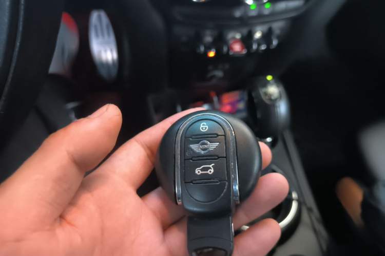 Used MINI Countryman 2017 1.5T COOPER ALL4 Vehicle Key