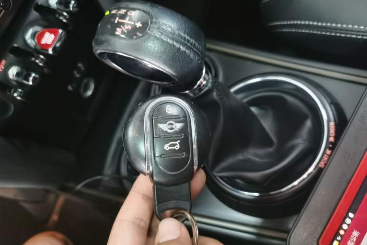 Used MINI Countryman 2017 1.5T COOPER ALL4 Vehicle Key