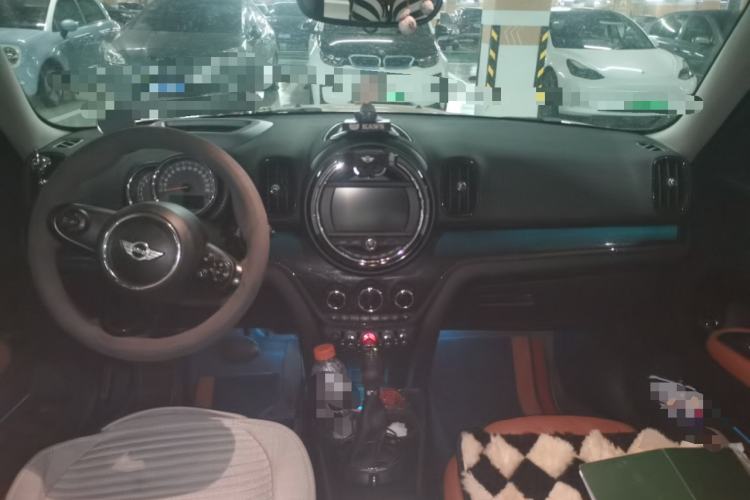 Used MINI Countryman 2017 1.5T COOPER ALL4 Explorer Center Console