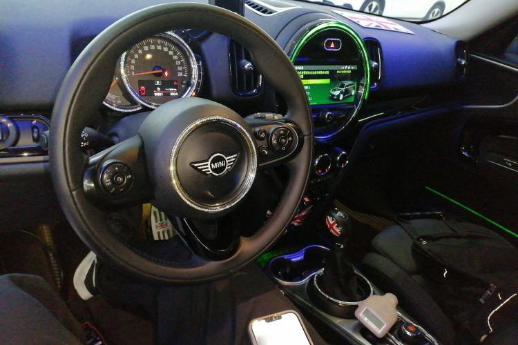 Used MINI Countryman 2017 2.0T COOPER S ALL4 Center Console