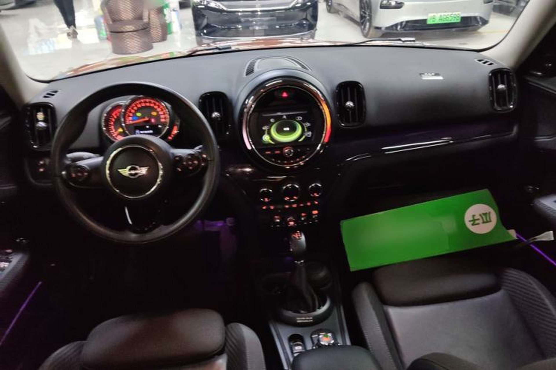 Used MINI Countryman 2017 1.5T COOPER ALL4 Traveler Center Console