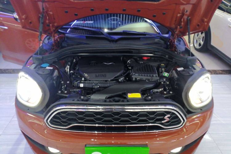 Used MINI Countryman 2017 2.0T COOPER S ALL4 Engine Bay