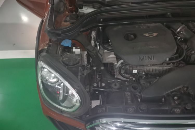 Used MINI Countryman 2017 1.5T COOPER ALL4 Explorer Engine Bay Right