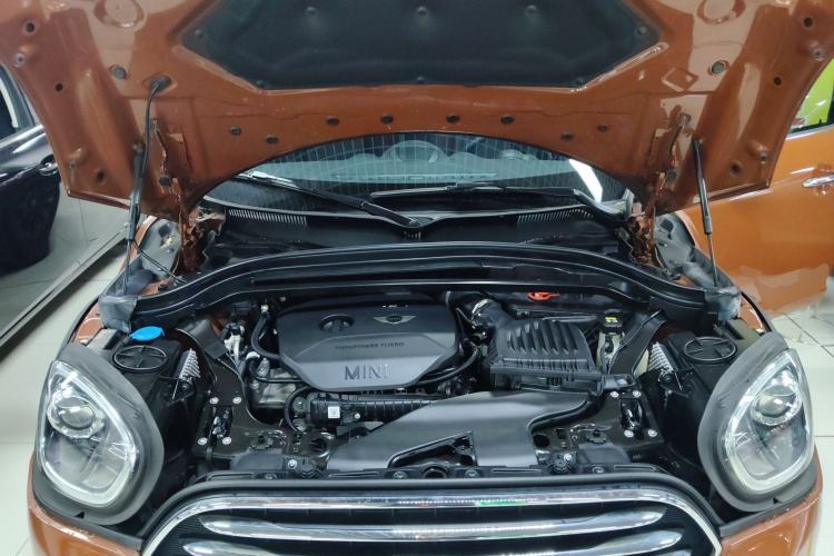 Used MINI Countryman 2017 1.5T COOPER ALL4 Traveler Engine Bay