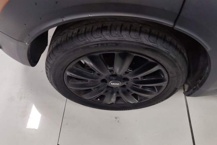 Used MINI Countryman 2017 1.5T COOPER ALL4 Traveler Exterior 5