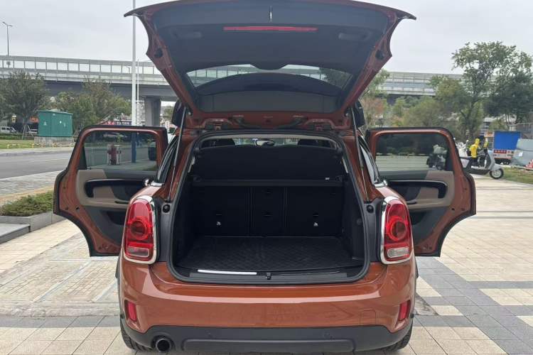 Used MINI Countryman 2017 1.5T COOPER ALL4 Exterior 9