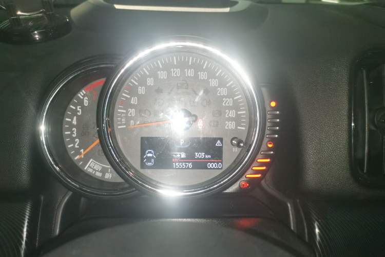 Used MINI Countryman 2017 1.5T COOPER ALL4 Explorer Instrument Cluster