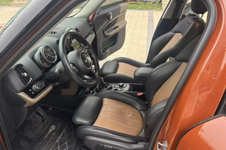 Used MINI Countryman 2017 1.5T COOPER ALL4 Interior 1