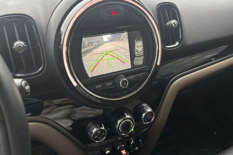 Used MINI Countryman 2017 1.5T COOPER ALL4 Interior 10