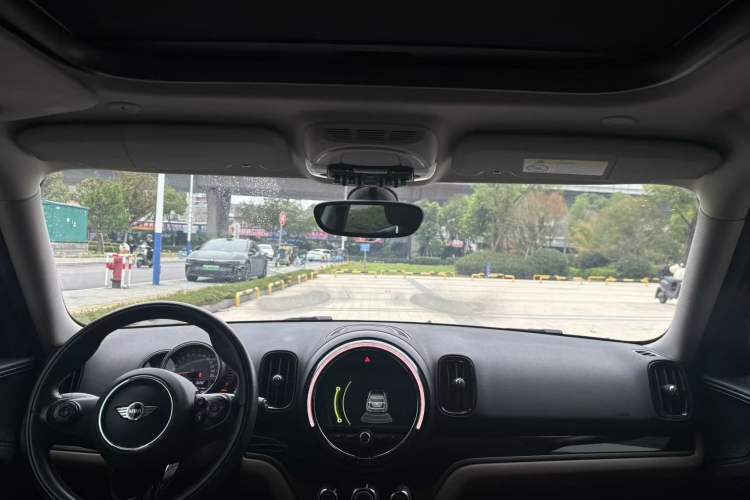 Used MINI Countryman 2017 1.5T COOPER ALL4 Interior 13