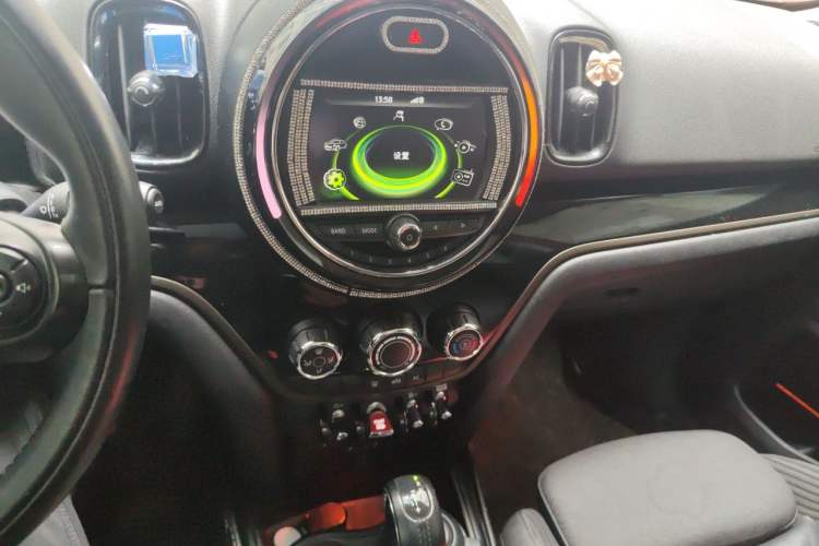 Used MINI Countryman 2017 1.5T COOPER ALL4 Audio And AC Panel