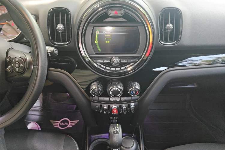 Used MINI Countryman 2017 1.5T COOPER Audio And AC Panel