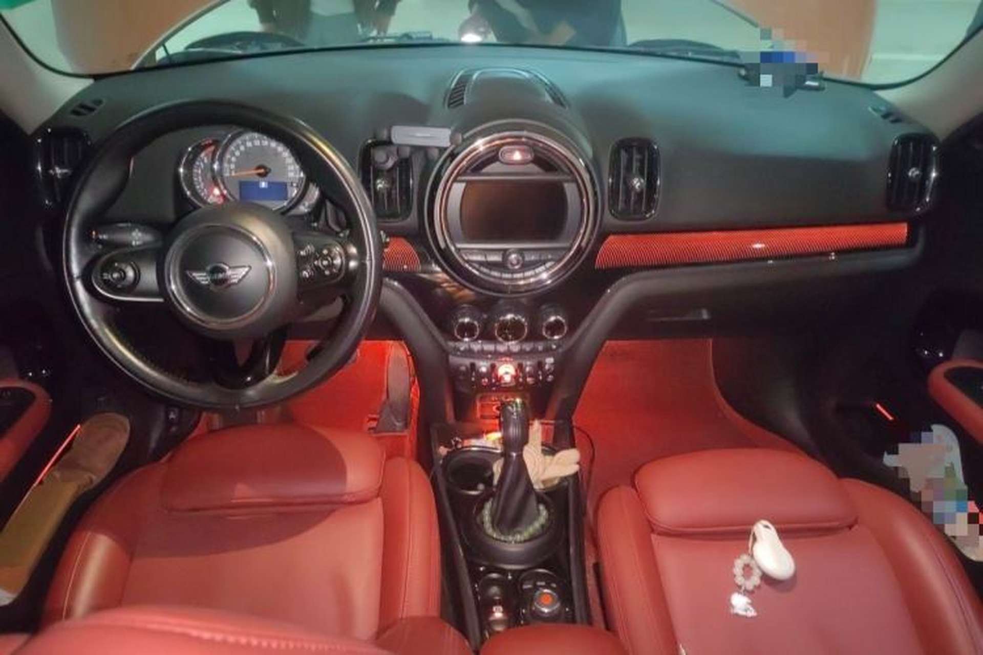 Used MINI Countryman 2017 1.5T COOPER ALL4 Traveler Center Console