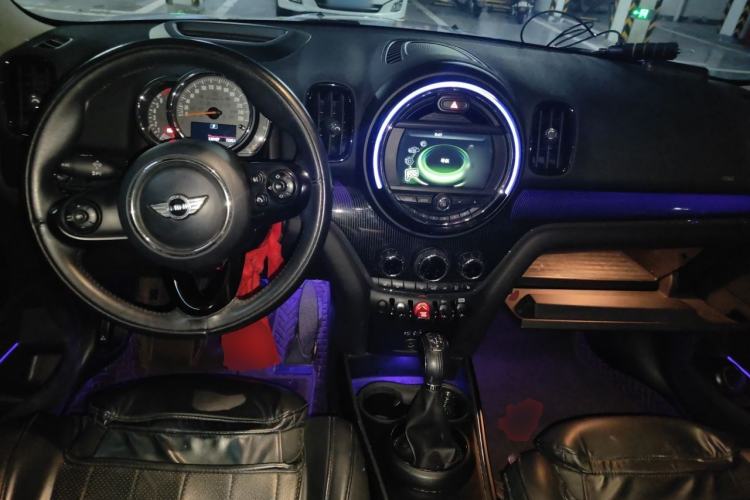 Used MINI Countryman 2017 1.5T COOPER ALL4 Explorer Center Console