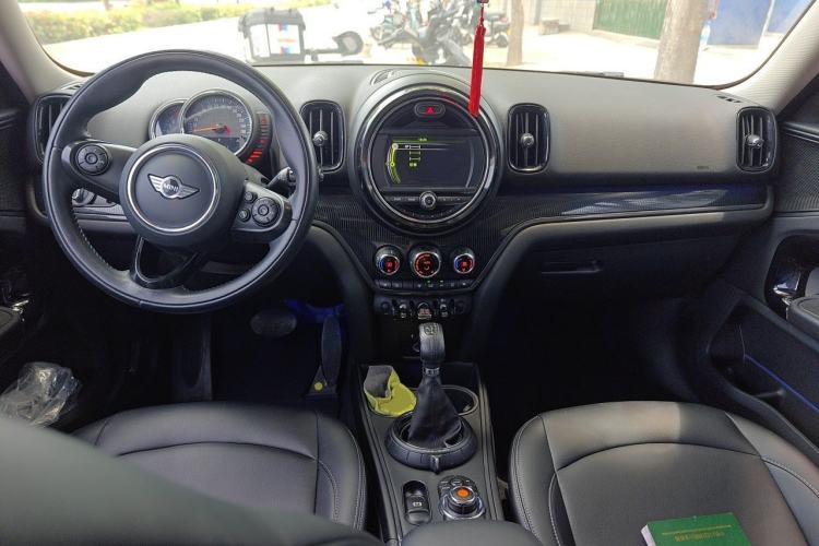 Used MINI Countryman 2017 1.5T COOPER Explorer Center Console
