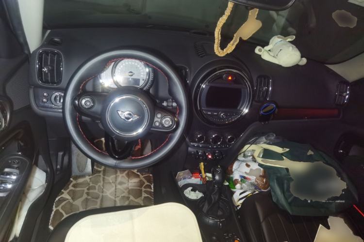 Used MINI Countryman 2017 1.5T COOPER Explorer Center Console